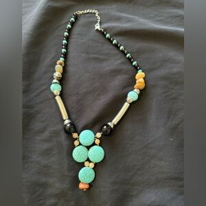 Women’s Turquoise and Black Costume necklace adjustable
